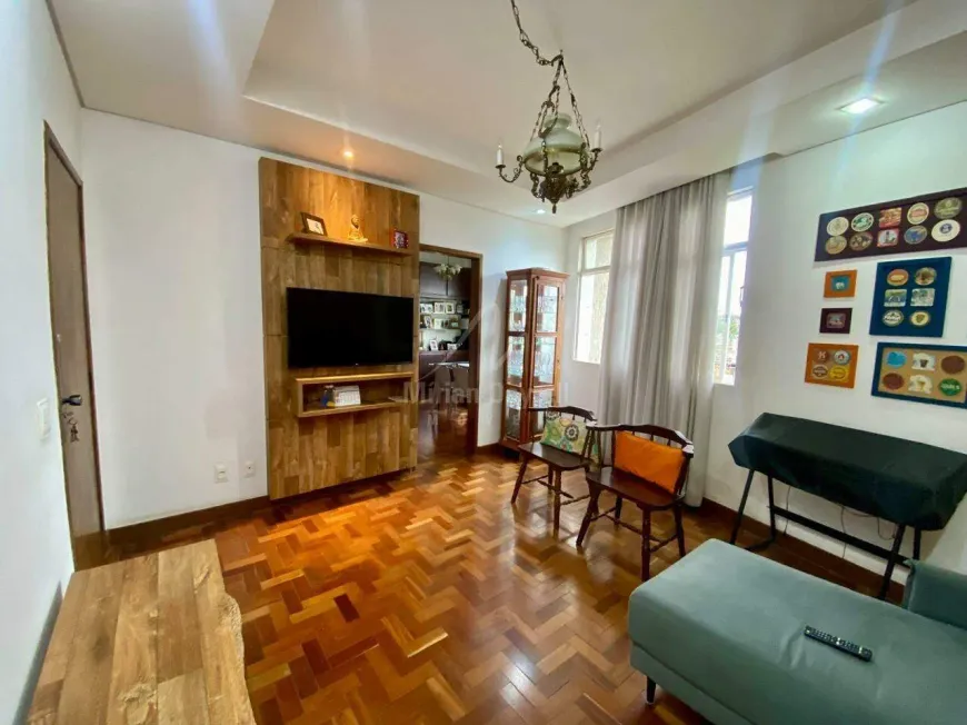 Foto 1 de Apartamento com 3 Quartos para alugar, 116m² em Santa Lúcia, Belo Horizonte