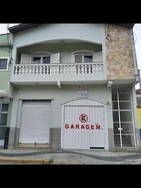 Foto 1 de Sobrado com 5 Quartos à venda, 250m² em Centro, Aparecida