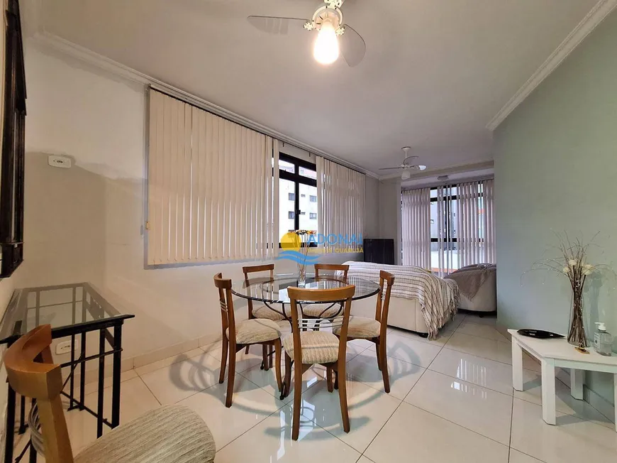 Foto 1 de Apartamento com 3 Quartos à venda, 77m² em Tombo, Guarujá