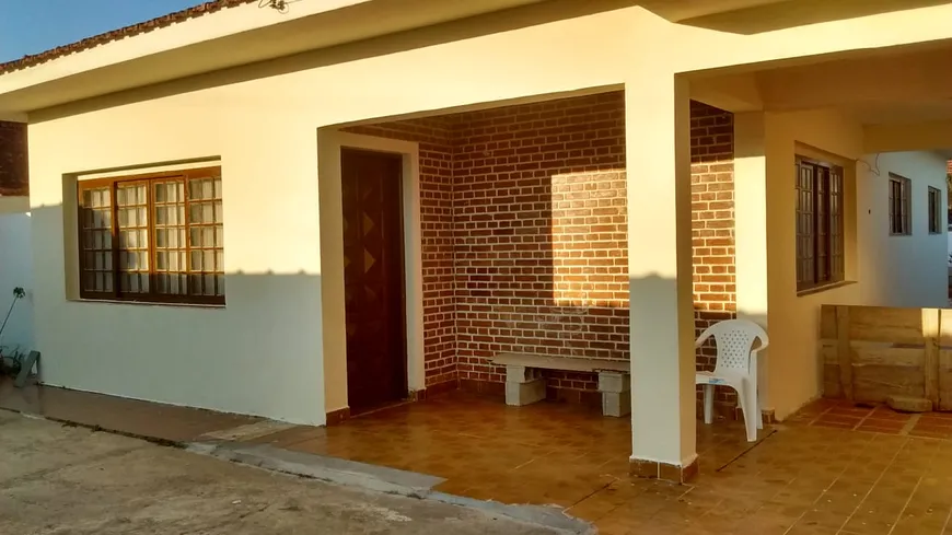 Foto 1 de Casa com 2 Quartos à venda, 191m² em Tupy, Itanhaém