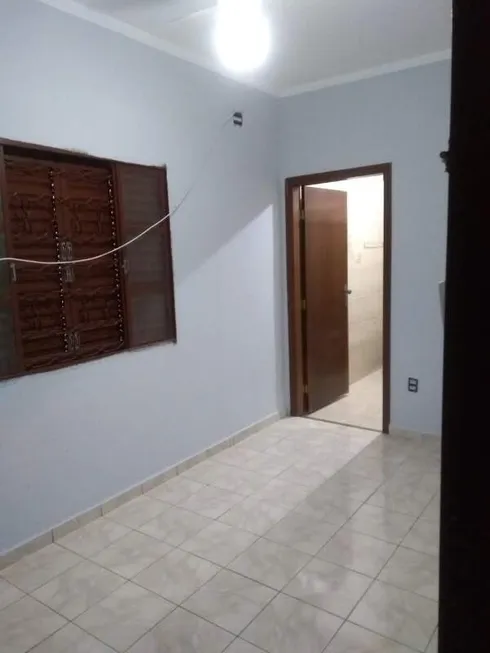 Foto 1 de Casa com 2 Quartos à venda, 120m² em Vila Claudia, Limeira