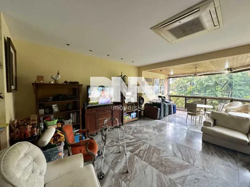Foto 1 de Apartamento com 3 Quartos à venda, 194m² em Barra da Tijuca, Rio de Janeiro