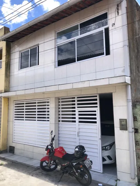 Foto 1 de Casa de Condomínio com 3 Quartos à venda, 140m² em Tabuleiro do Martins, Maceió