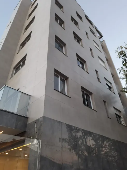 Foto 1 de Apartamento com 2 Quartos à venda, 60m² em Sagrada Família, Belo Horizonte