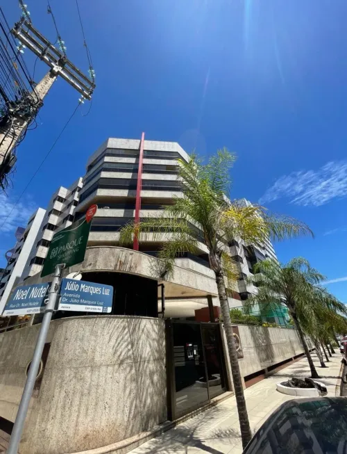 Foto 1 de Apartamento com 3 Quartos para alugar, 260m² em Jatiúca, Maceió