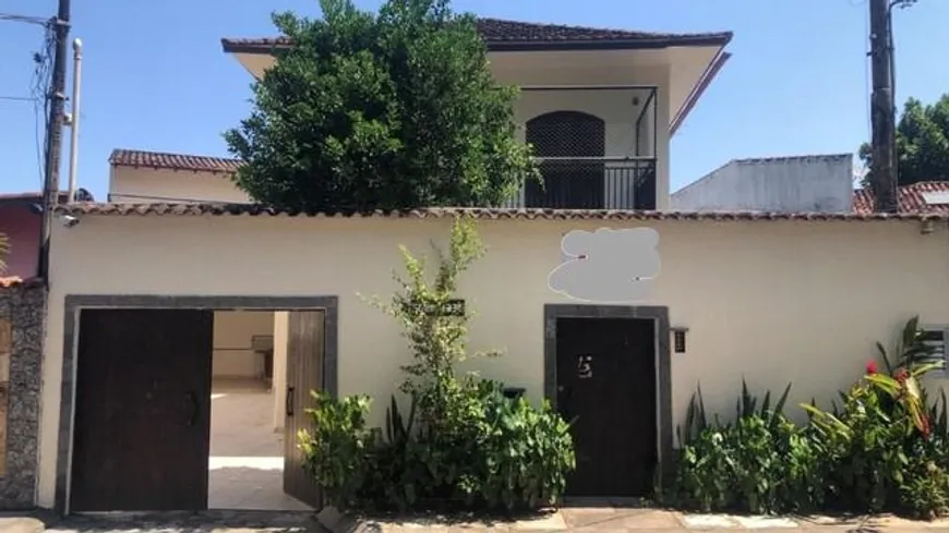 Foto 1 de Casa com 4 Quartos à venda, 221m² em Barra da Tijuca, Rio de Janeiro