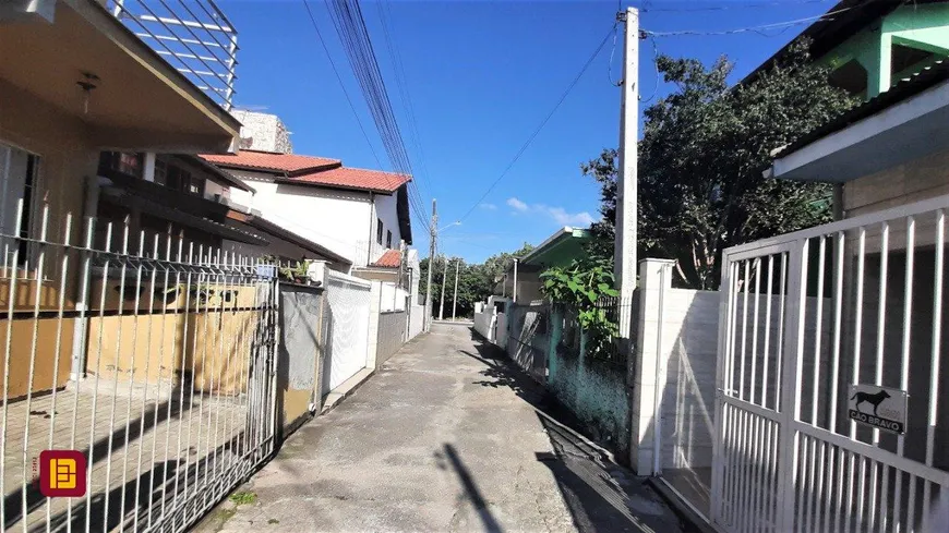 Foto 1 de Casa com 3 Quartos à venda, 69m² em Ponte do Imaruim, Palhoça