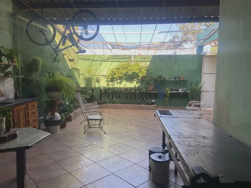 Foto 1 de Casa com 2 Quartos à venda, 209m² em Jardim Planalto, Jundiaí