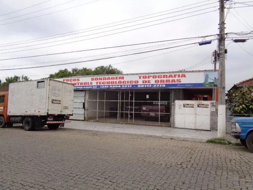 Foto 1 de Galpão/Depósito/Armazém à venda, 450m² em Paraiso, Resende