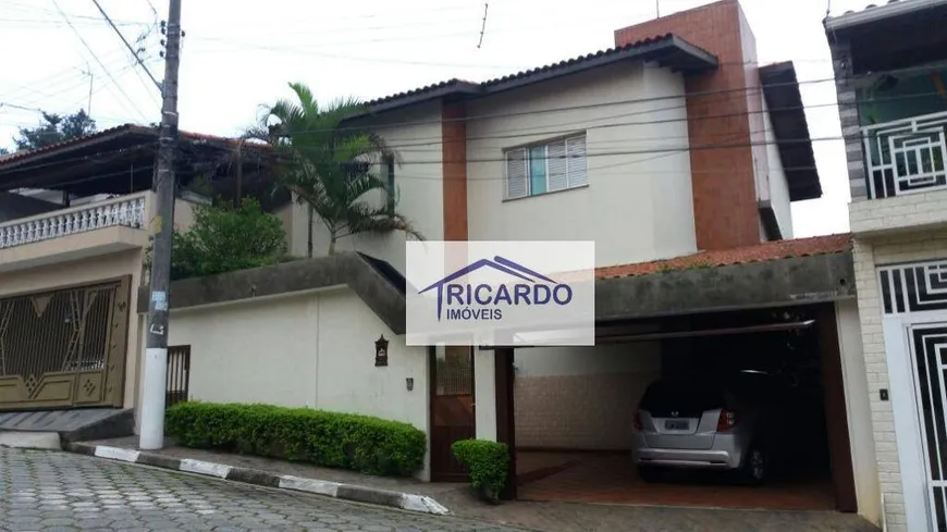 Foto 1 de Sobrado com 3 Quartos à venda, 250m² em Jardim Gumercindo, Guarulhos