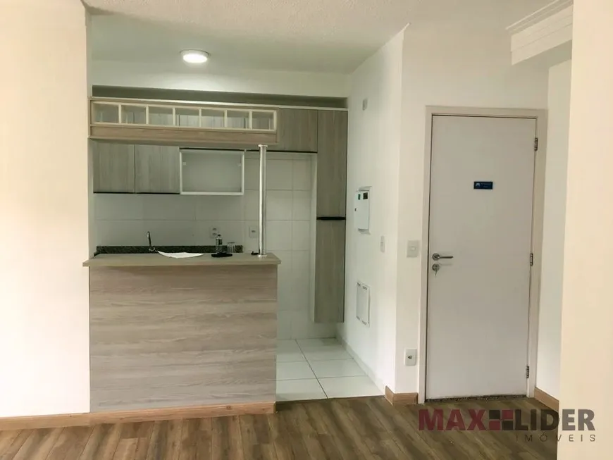 Foto 1 de Apartamento com 1 Quarto à venda, 68m² em Jardim Tupanci, Barueri