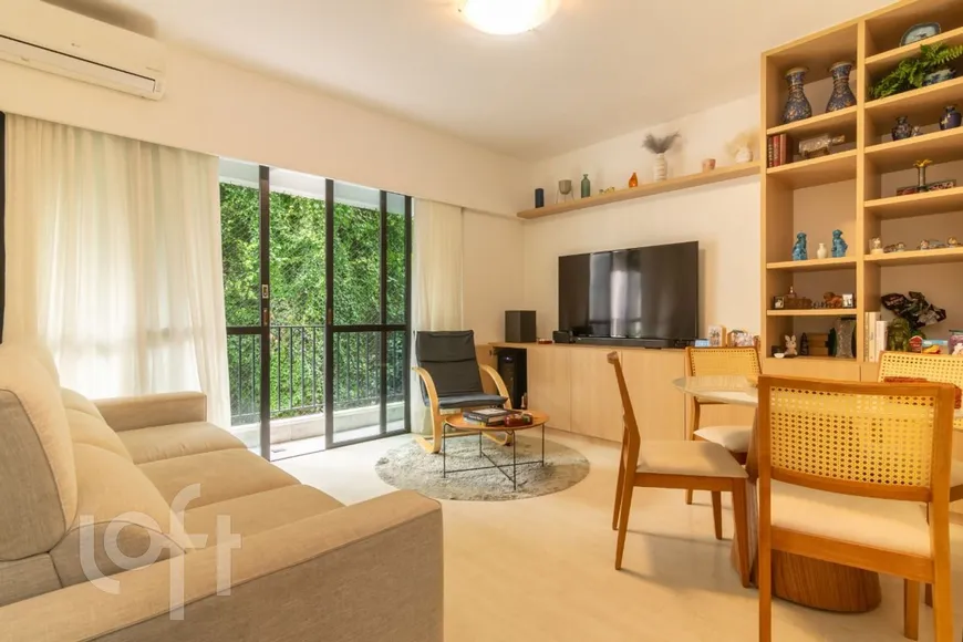 Foto 1 de Apartamento com 2 Quartos à venda, 76m² em Lagoa, Rio de Janeiro