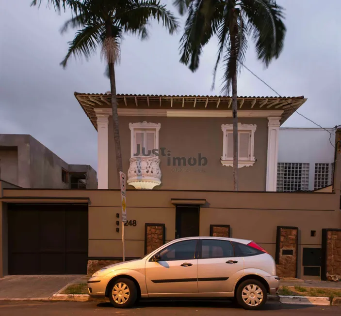 Foto 1 de Casa com 4 Quartos à venda, 400m² em Jardim Paulista, São Paulo