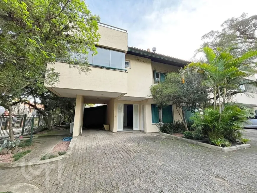 Foto 1 de Casa de Condomínio com 3 Quartos à venda, 253m² em Ipanema, Porto Alegre