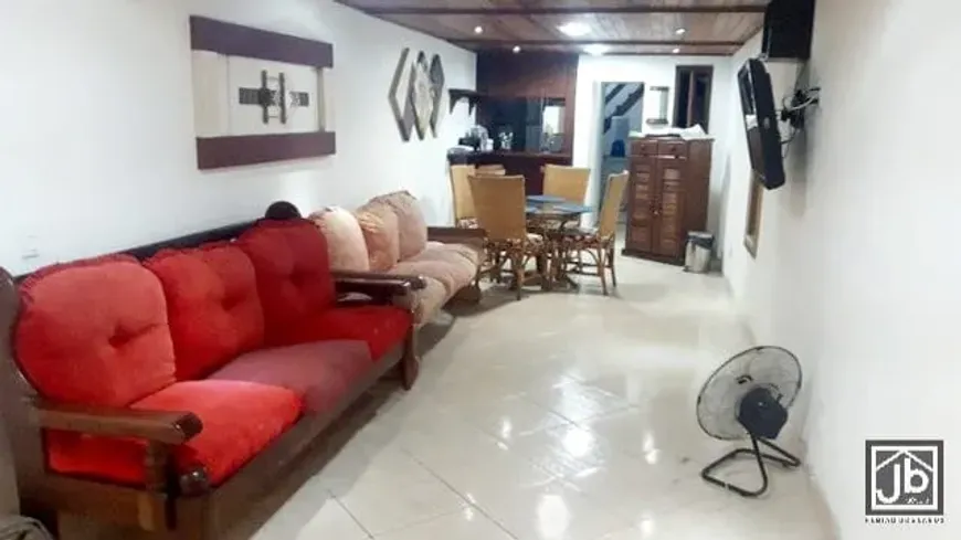 Foto 1 de Casa de Condomínio com 3 Quartos para alugar, 140m² em Portinho, Cabo Frio