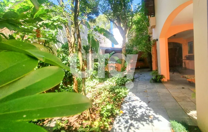 Foto 1 de Casa com 3 Quartos à venda, 280m² em Sumaré, São Paulo