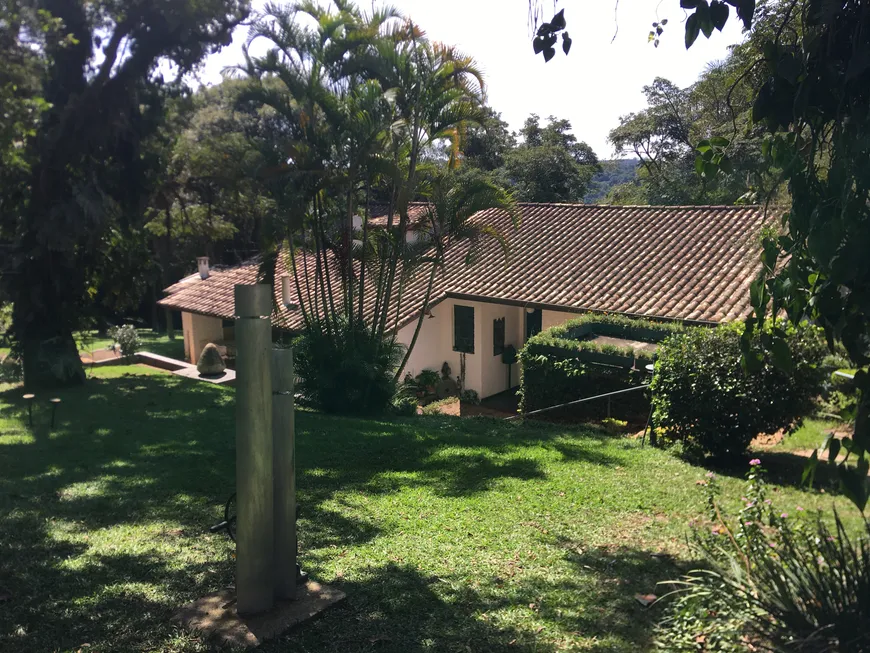 Foto 1 de Casa de Condomínio com 4 Quartos à venda, 300m² em Cachoeira, Ibiúna