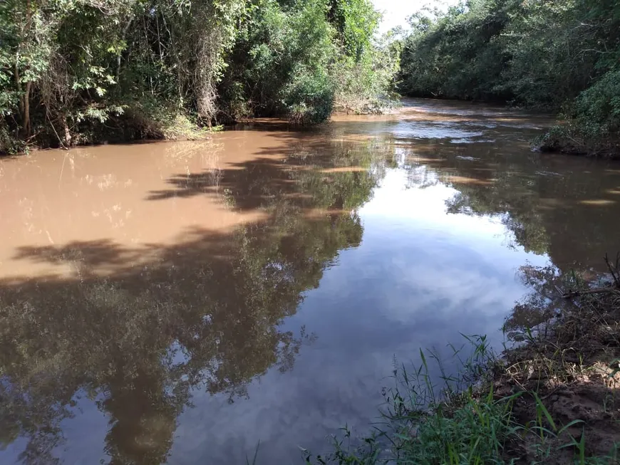 Foto 1 de Fazenda/Sítio à venda, 2662000m² em Zona Rural, Claraval