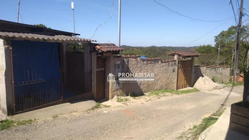 Foto 1 de Fazenda/Sítio com 3 Quartos à venda, 100m² em Marsilac, São Paulo