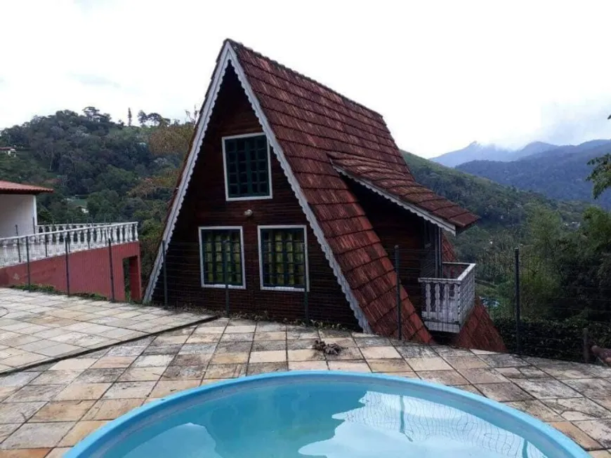 Foto 1 de Casa de Condomínio com 5 Quartos à venda, 300m² em Correas, Petrópolis