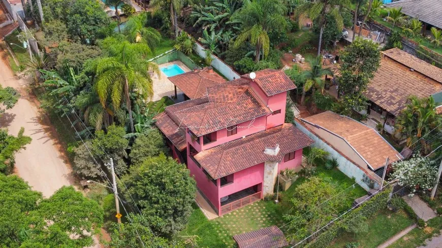 Foto 1 de Fazenda/Sítio com 4 Quartos à venda, 1032m² em Ville Saint James I, Campo Limpo Paulista