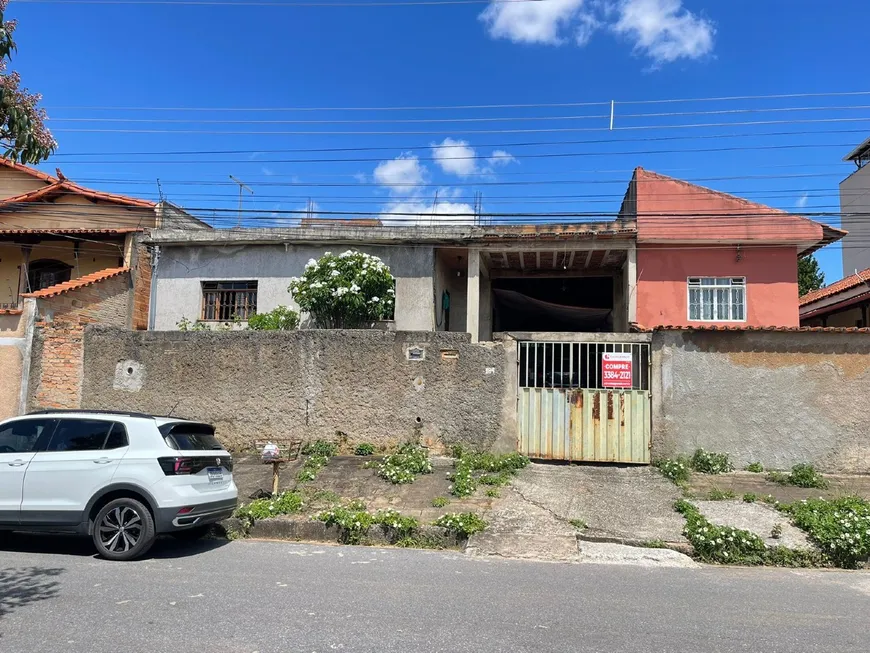 Foto 1 de Casa com 3 Quartos à venda, 200m² em Brasil Industrial, Belo Horizonte