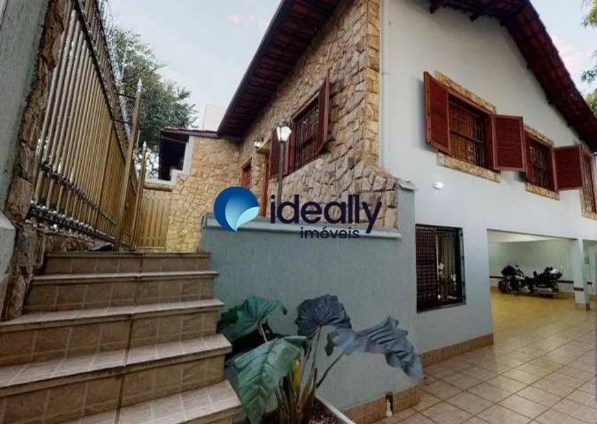 Foto 1 de Casa com 4 Quartos para alugar, 390m² em Dona Clara, Belo Horizonte