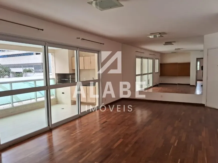 Foto 1 de Apartamento com 3 Quartos para alugar, 125m² em Brooklin, São Paulo