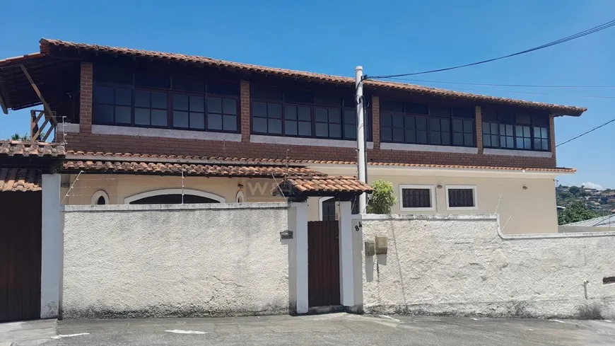 Foto 1 de Casa com 4 Quartos à venda, 250m² em Largo da Batalha, Niterói