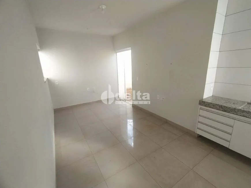 Foto 1 de Apartamento com 2 Quartos à venda, 60m² em Jardim Holanda, Uberlândia