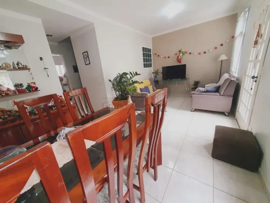 Foto 1 de Casa de Condomínio com 3 Quartos à venda, 107m² em Jardim Santa Maria, Jacareí