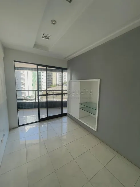 Foto 1 de Apartamento com 2 Quartos à venda, 42m² em Boa Viagem, Recife