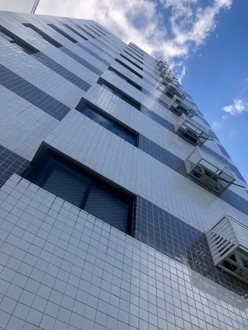 Foto 1 de Apartamento com 4 Quartos à venda, 125m² em Graças, Recife