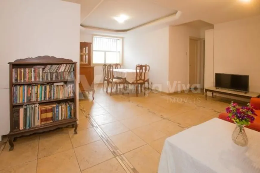 Foto 1 de Apartamento com 2 Quartos à venda, 85m² em Cosme Velho, Rio de Janeiro