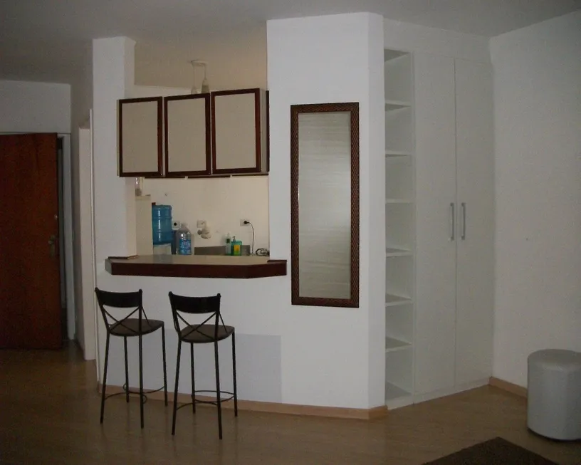 Foto 1 de Apartamento com 1 Quarto para alugar, 50m² em Consolação, São Paulo