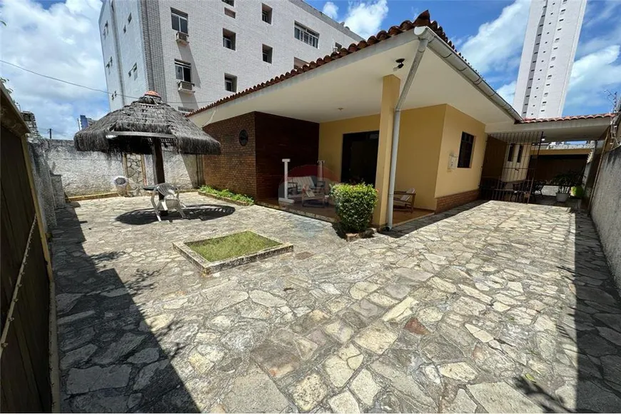 Foto 1 de Casa com 3 Quartos à venda, 194m² em Manaíra, João Pessoa