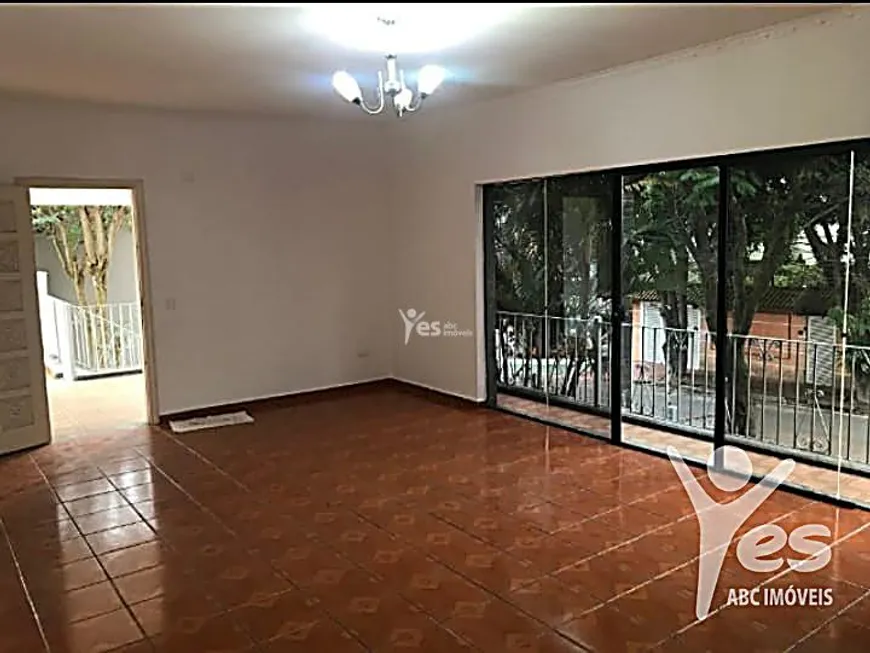 Foto 1 de Casa com 3 Quartos à venda, 250m² em Pinheirinho, Santo André