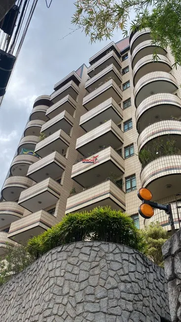 Foto 1 de Apartamento com 4 Quartos à venda, 198m² em Centro, Viçosa