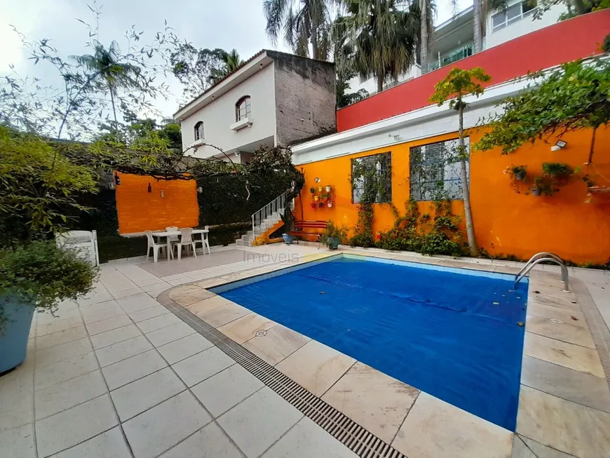 Foto 1 de Sobrado com 3 Quartos para alugar, 370m² em Vila Albertina, São Paulo