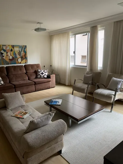 Foto 1 de Apartamento com 2 Quartos para alugar, 120m² em Jardim Paulista, São Paulo