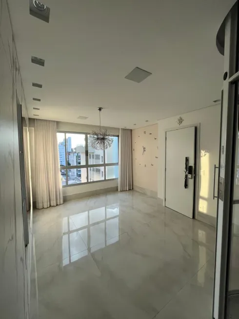 Foto 1 de Apartamento com 3 Quartos para alugar, 160m² em Anchieta, Belo Horizonte