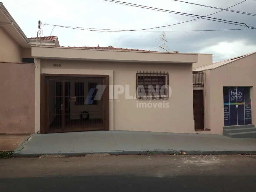 Foto 1 de Casa com 2 Quartos para alugar, 159m² em Vila Prado, São Carlos