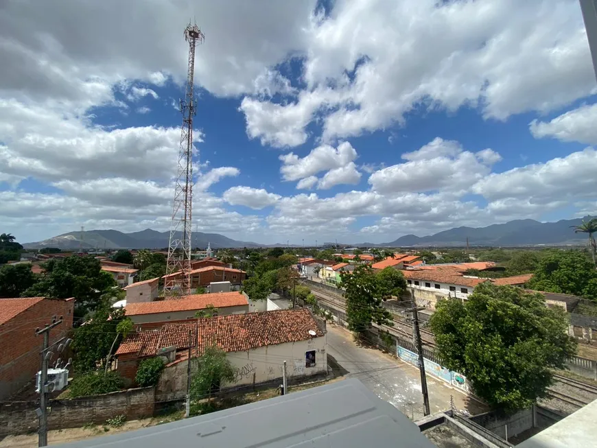 Foto 1 de Apartamento com 2 Quartos à venda, 48m² em Centro, Maracanaú