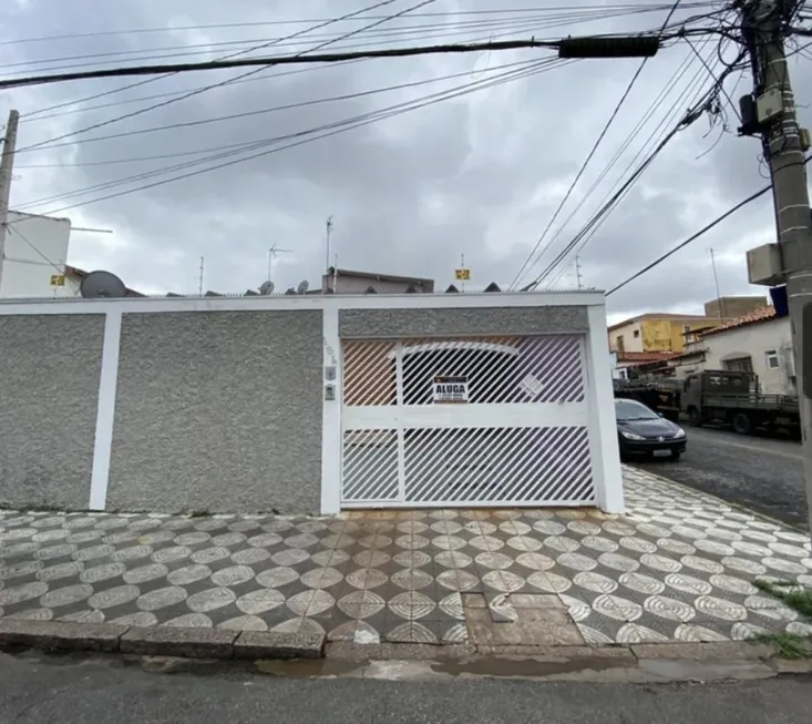 Foto 1 de Casa com 3 Quartos para alugar, 250m² em Vila Santana, Sorocaba