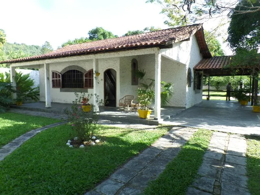 Foto 1 de Fazenda/Sítio com 4 Quartos à venda, 300m² em Mundo Novo, Magé