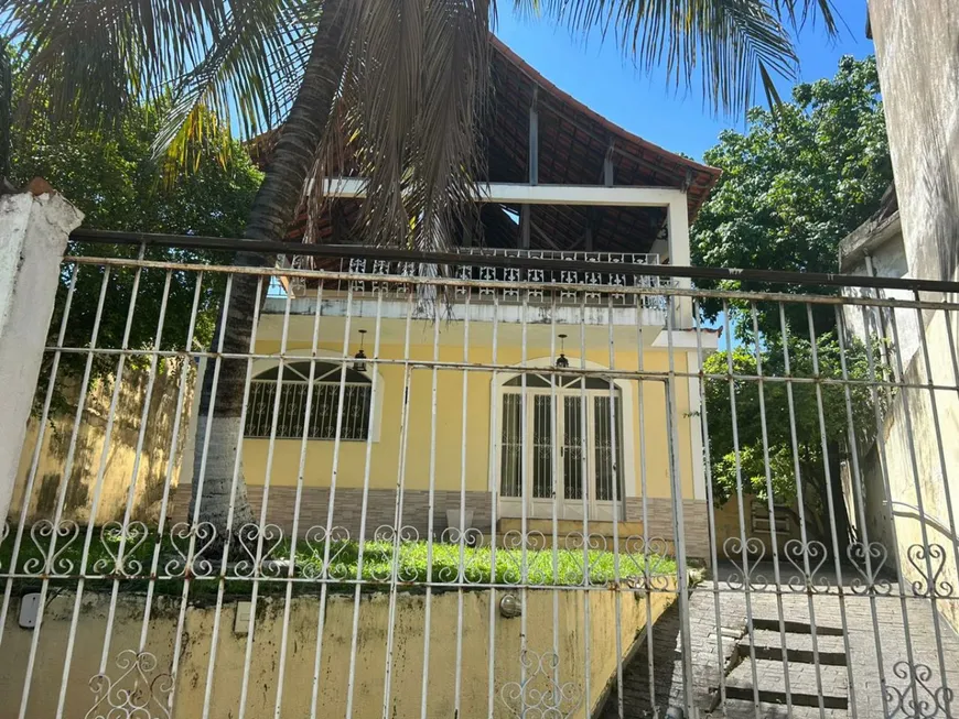 Foto 1 de Casa com 2 Quartos à venda, 90m² em Madureira, Rio de Janeiro