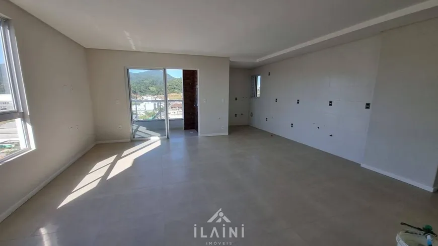 Foto 1 de Apartamento com 2 Quartos à venda, 80m² em Areias, Camboriú