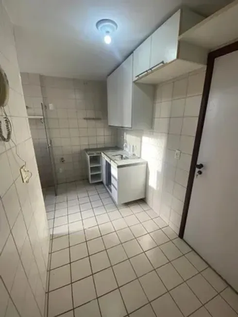 Foto 1 de Apartamento com 3 Quartos à venda, 66m² em Pina, Recife