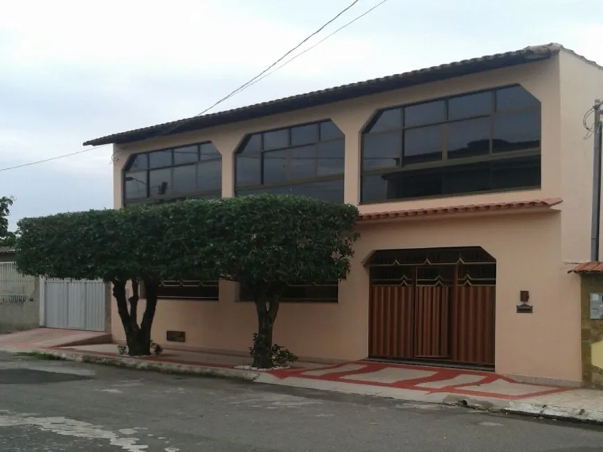 Foto 1 de Casa com 5 Quartos à venda, 437m² em Araçás, Vila Velha