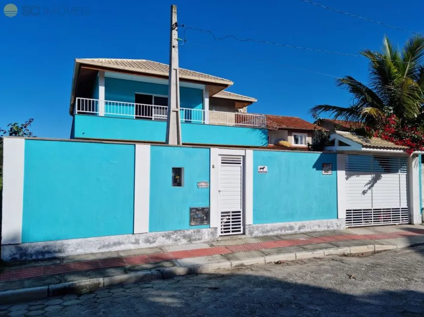 Foto 1 de Casa com 4 Quartos à venda, 150m² em Ingleses do Rio Vermelho, Florianópolis